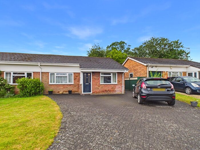 3 Bedroom Bungalow For Sale In Fernside, Great Kingshill, High Wycombe, Buckinghamshire, HP15