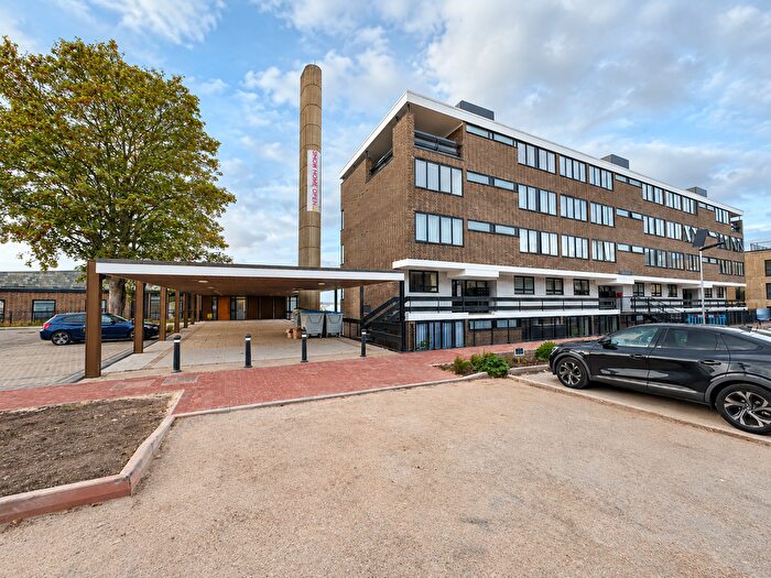 2 Bedroom Flat To Rent In Shackleton, Maritime Park, Warsash, Hampshire, SO31
