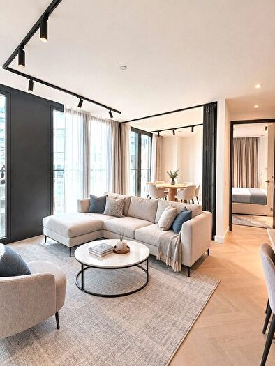 2 Bedroom Flat To Rent In Sun Street, One Crown Place, EC2A