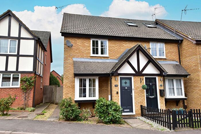 2 Bedroom End Of Terrace House For Sale In Harlech Road, Abbots Langley, WD5