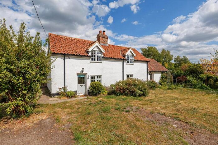 3 Bedroom Detached House For Sale In Chapel Lane, Wenhaston, IP19