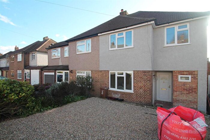 3 Bedroom Semi-Detached House To Rent In Brasted Close, Bexleyheath, Kent, DA6