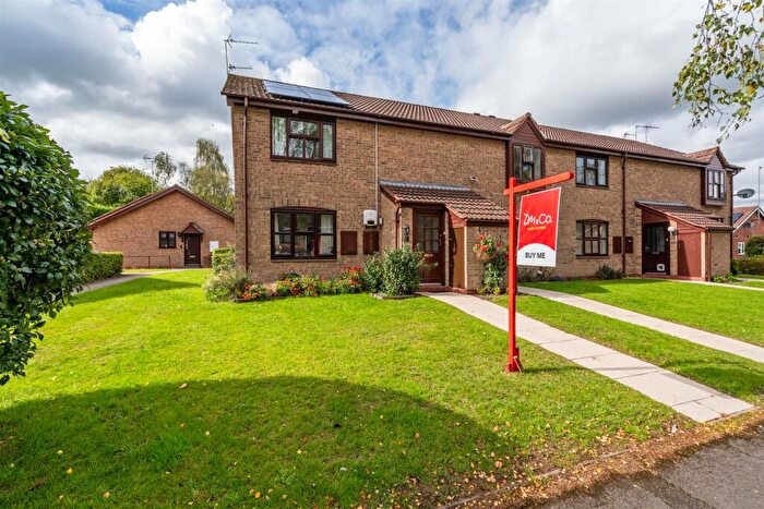 1 Bedroom Maisonette For Sale In Poplar Road, Dorridge, Solihull, B93
