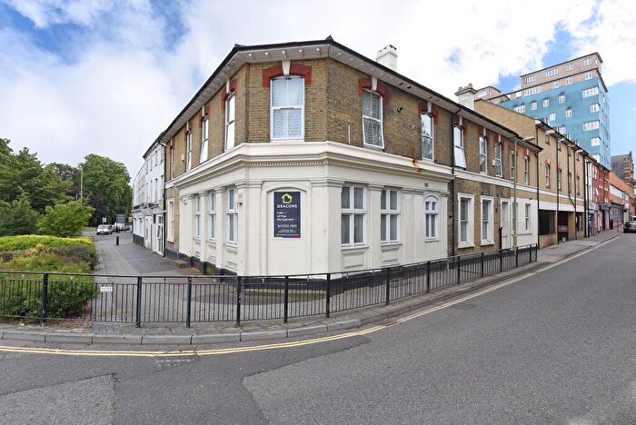 1 Bedroom Flat To Rent In High Street, Aldershot, Hampshire, GU11