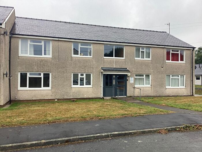 2 Bedroom Apartment To Rent In Maes Y Pandy, Llanuwchllyn, Bala, Gwynedd, LL23