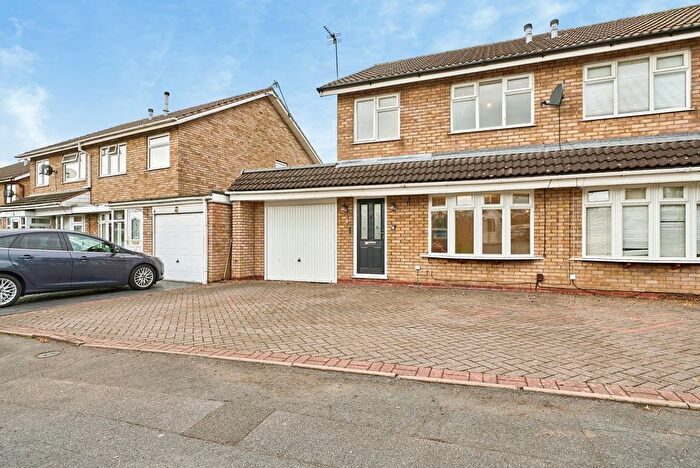 3 Bedroom Semi-Detached House For Sale In Culmore Close, Willenhall, West Midlands, WV12