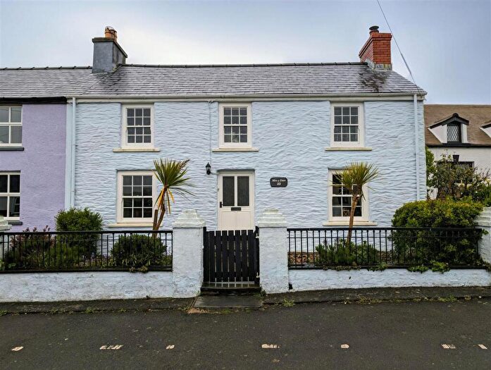3 Bedroom Cottage For Sale In Ffordd Y Felin, Trefin, SA62