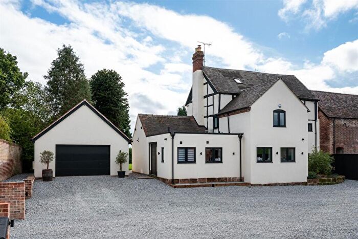 4 Bedroom Detached House To Rent In At Little Acton Farm, Little Acton, DY13