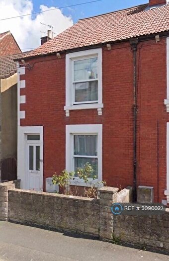 3 Bedroom End Of Terrace House To Rent In Park St, Trowbridge, BA14