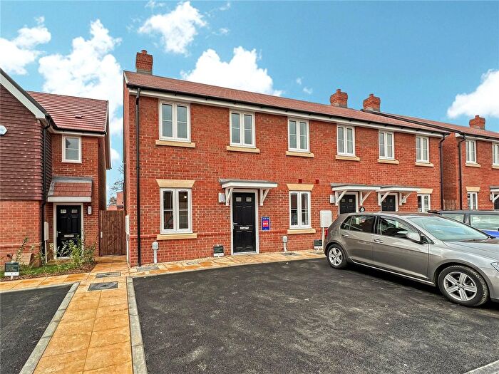 2 Bedroom End Of Terrace House To Rent In Newlands Close, Shinfield, Reading, RG2