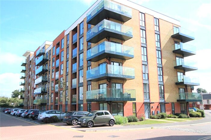 2 Bedroom Apartment For Sale In Oscar Wilde Road, Reading, RG1