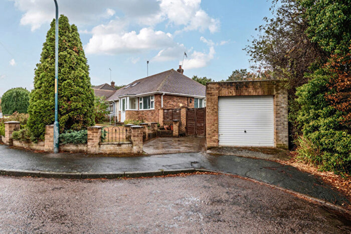 2 Bedroom Semi-Detached House For Sale In Haven Close, Swanley, Kent, BR8
