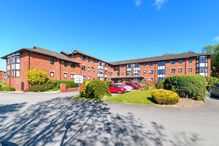 2 Bedroom Flat For Sale In Lower Robin Hood Lane, Helsby, WA6