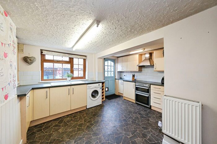 2 Bedroom End Of Terrace House For Sale In Great North Road, Ranskill, Retford, DN22
