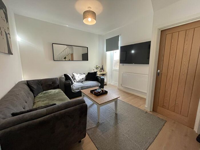 4 Bedroom House To Rent In Harriet Street, Cathays, CF24