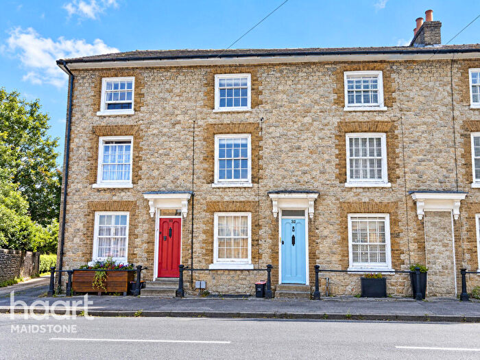 1 Bedroom Flat For Sale In Wyatt Street, Maidstone, ME14