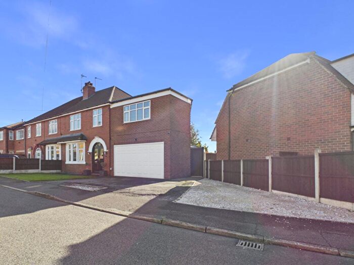 4 Bedroom Semi-Detached House For Sale In South Drive, Chaddesden, DE21