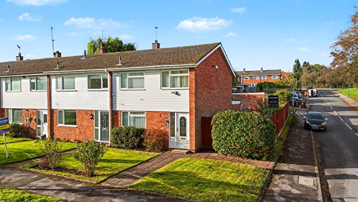 3 Bedroom End Of Terrace House For Sale In Nethercote Gardens, Shirley, Solihull, B90