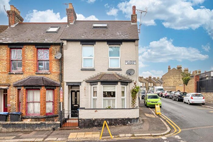 3 Bedroom End Of Terrace House For Sale In Salisbury Avenue, Ramsgate, Kent, CT11