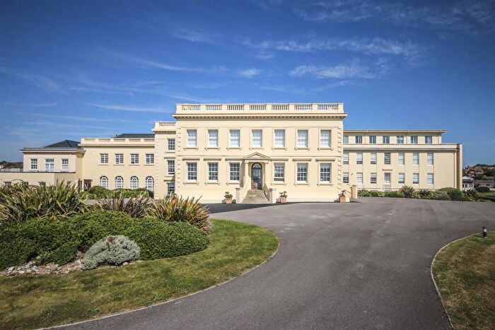 2 Bedroom Flat To Rent In Corsica Hall, College Road, Seaford, BN25