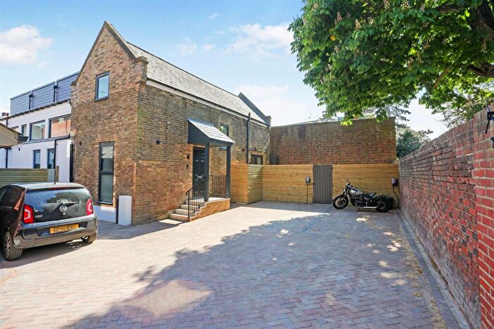 3 Bedroom Semi-Detached House To Rent In High Street, Ewell, Epsom, KT17