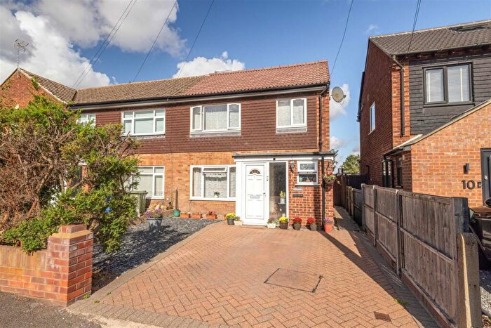 4 Bedroom Semi-Detached House For Sale In Croft Corner, Old Windsor, Windsor, SL4