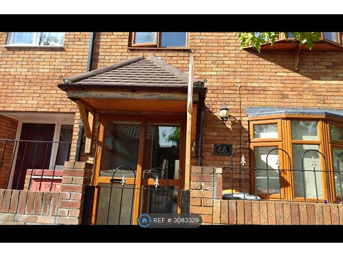 3 Bedroom Terraced House To Rent In Howards Road, London, E13