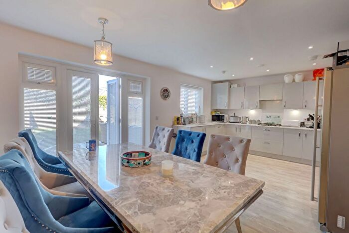 4 Bedroom Detached House For Sale In Furrow Drive, Longwick, Princes Risborough, Buckinghamshire, HP27