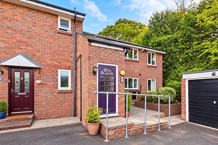 1 Bedroom Flat For Sale In Lewes Road, East Grinstead, West Sussex, RH19