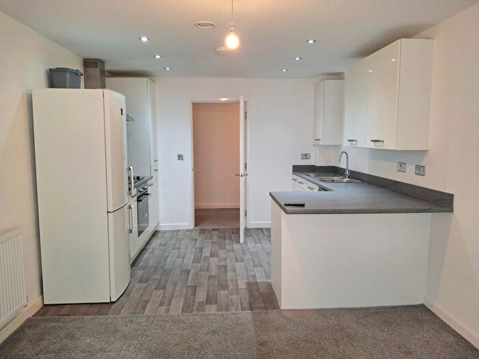 2 Bedroom Flat To Rent In Hartington Road, Altrincham, WA14