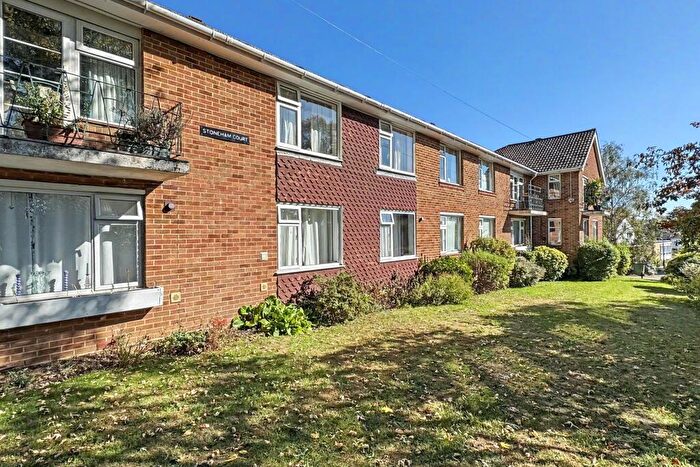 2 Bedroom Flat For Sale In Bassett Green, SO16