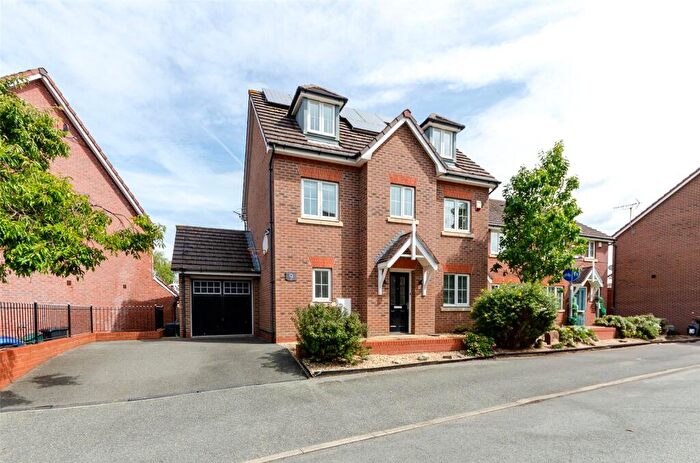 5 Bedroom Link Detached House For Sale In Lon Pedr, Llandudno, Conwy, LL30