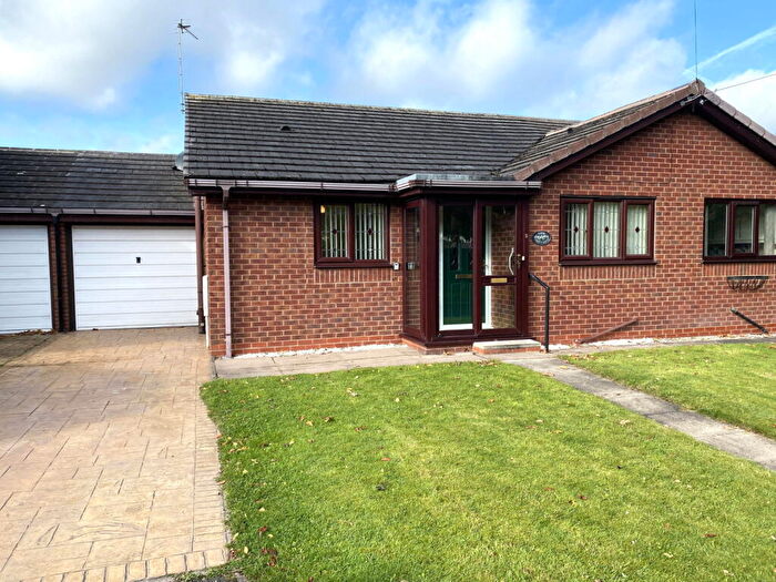 2 Bedroom Semi-Detached Bungalow For Sale In Verity Close, OL2