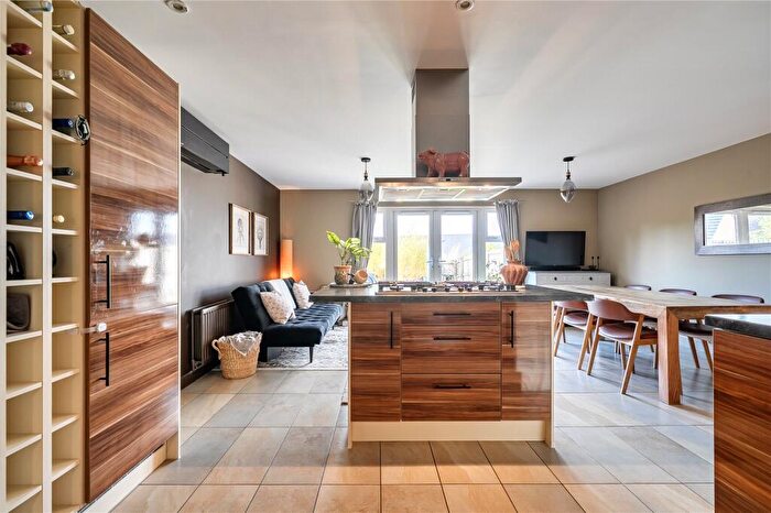 4 Bedroom End Of Terrace House For Sale In Chopping Knife Lane, Marlborough, Wiltshire, SN8