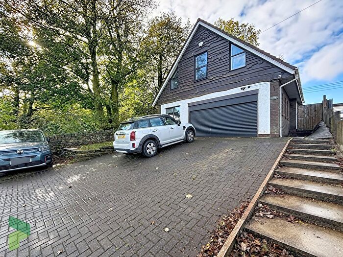 4 Bedroom Detached House For Sale In Bolton Road, Darwen, BB3