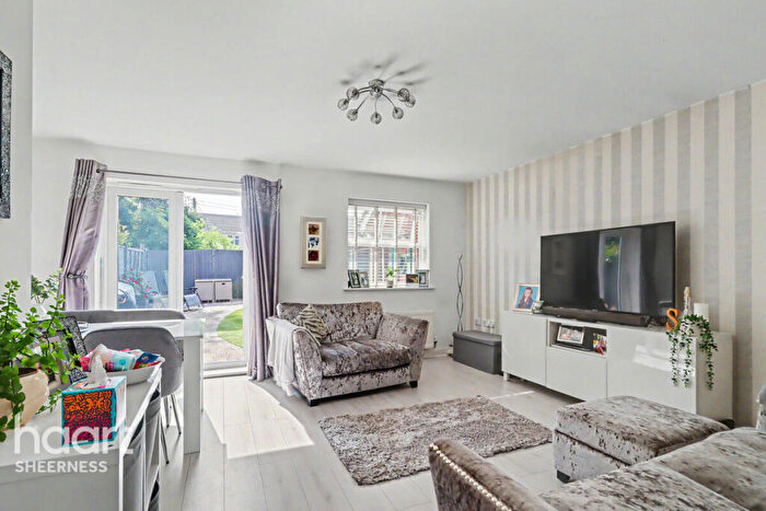 3 Bedroom Semi-Detached House For Sale In Cliffhouse Avenue, Minster, ME12