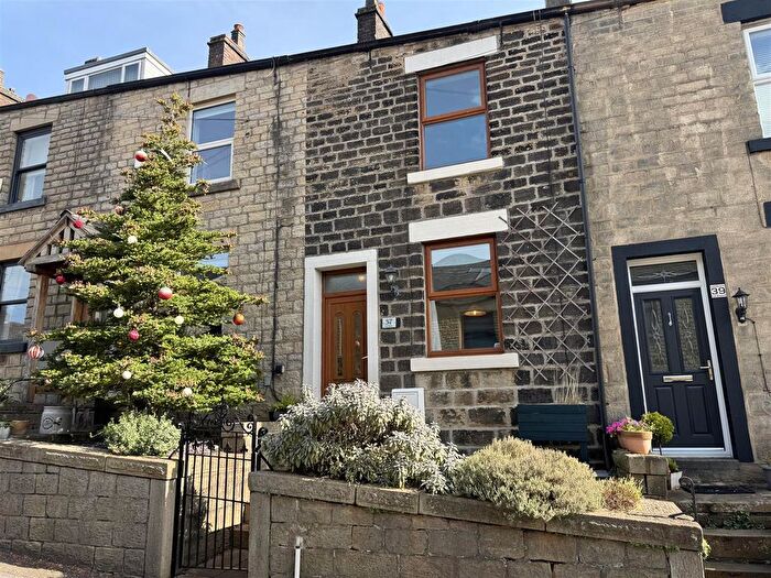 2 Bedroom Terraced House To Rent In New Road, Tintwistle, Glossop, SK13