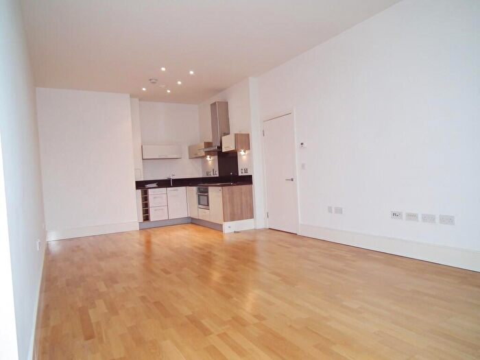 1 Bedroom Flat To Rent In Highbury Stadium Square, - Energy Rating B, N5