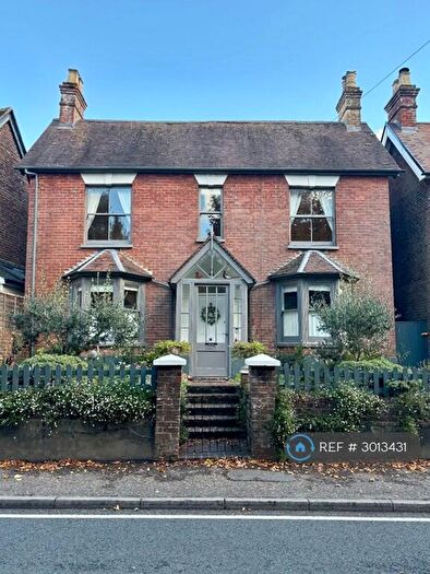 4 Bedroom Detached House To Rent In Dodsley Lane, Midhurst, GU29
