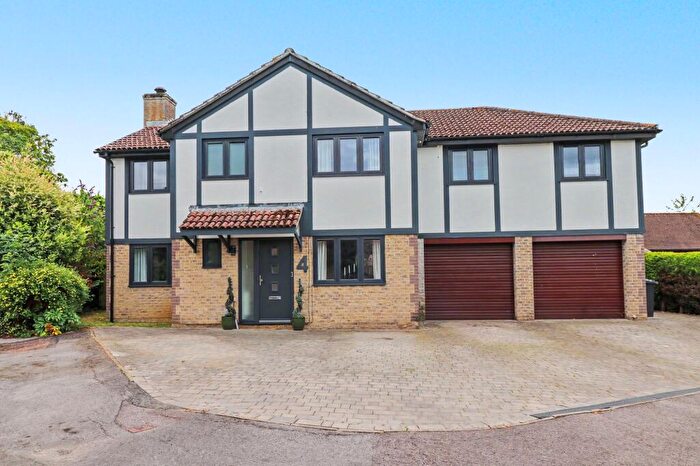 4 Bedroom Detached House For Sale In Eyebright Close, Horton Heath, SO50