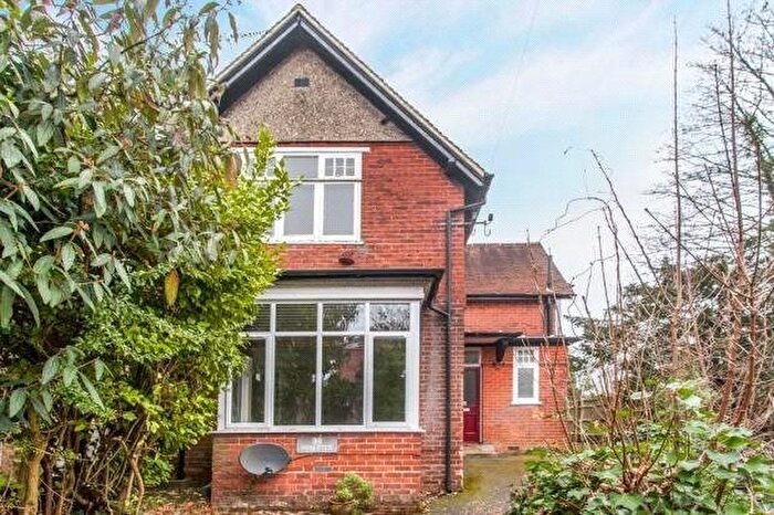 2 Bedroom Flat To Rent In Romsey Road, Winchester, Hampshire, SO22