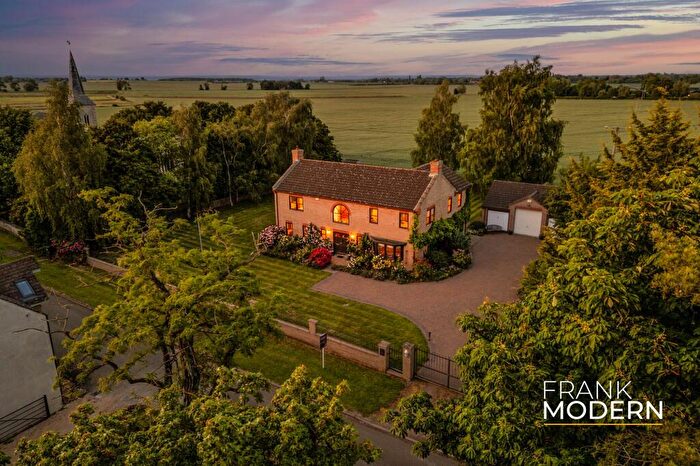 5 Bedroom Detached House For Sale In Wilsthorpe, Stamford, PE9