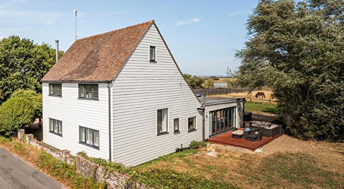5 Bedroom Equestrian Property For Sale In Rural Near Ashford, Kent, TN29