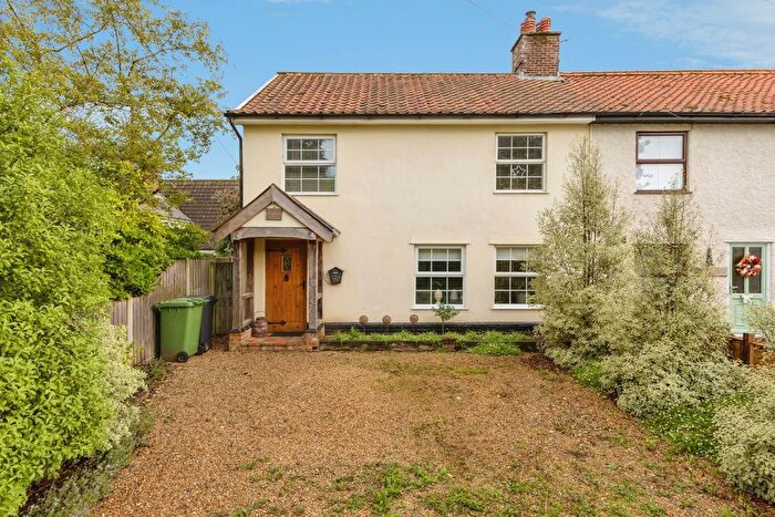 3 Bedroom Semi-Detached House For Sale In Northacre, Caston, Attleborough, Norfolk, NR17