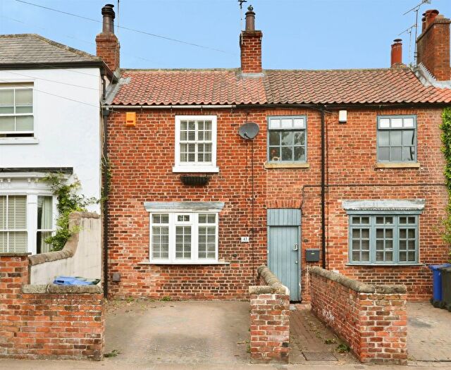 2 Bedroom Cottage For Sale In Station Road, Bawtry, Doncaster, DN10