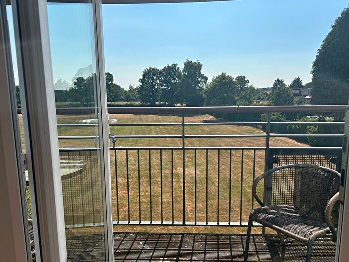 2 Bedroom Flat For Sale In East Road, Middlewich, CW10