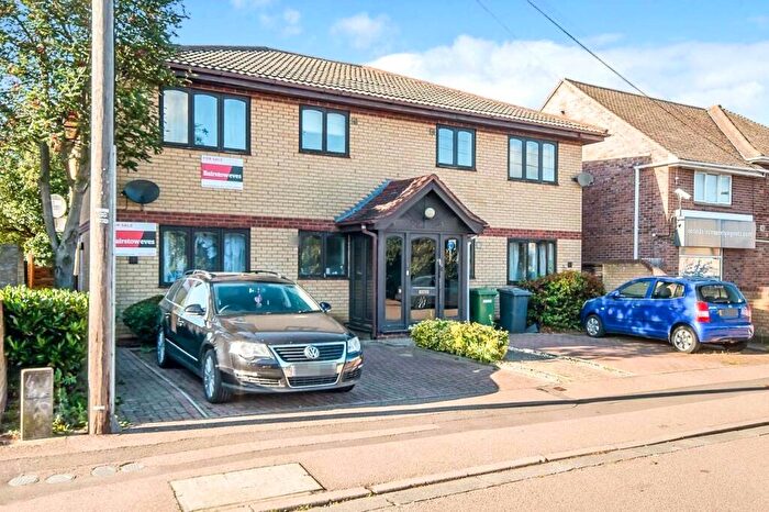 1 Bedroom Flat For Sale In Willow Court, Marholm Road, Peterborough, Cambridgeshire, PE4