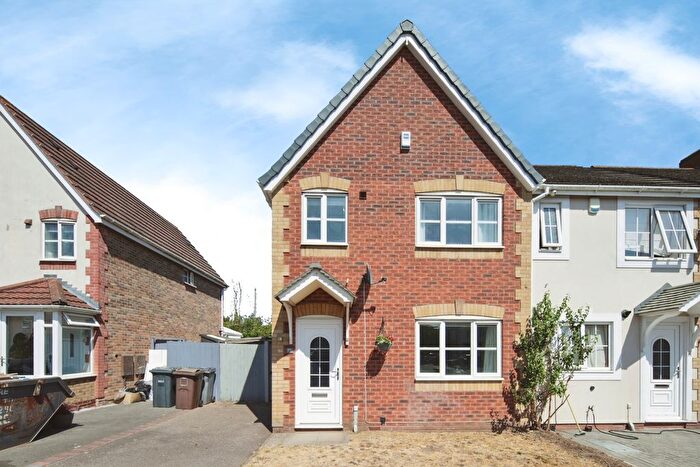 3 Bedroom Semi-Detached House For Sale In Radlow Crescent, Birmingham, West Midlands, B37
