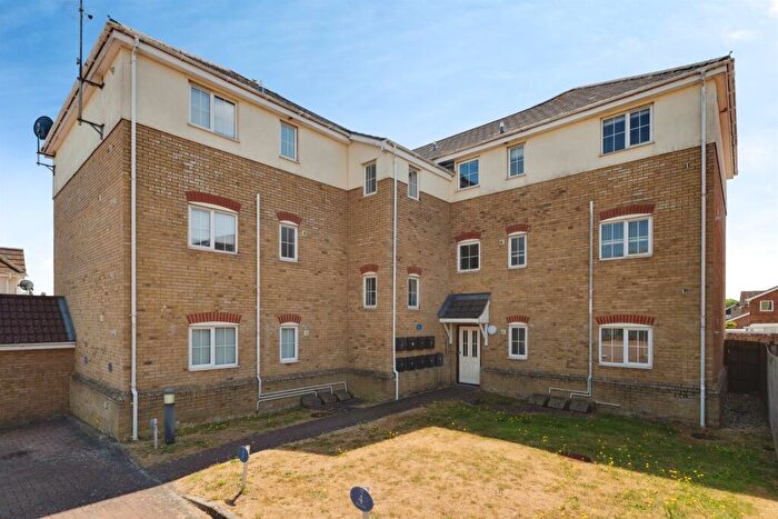 2 Bedroom Flat For Sale In Byron Close, Stowmarket, IP14