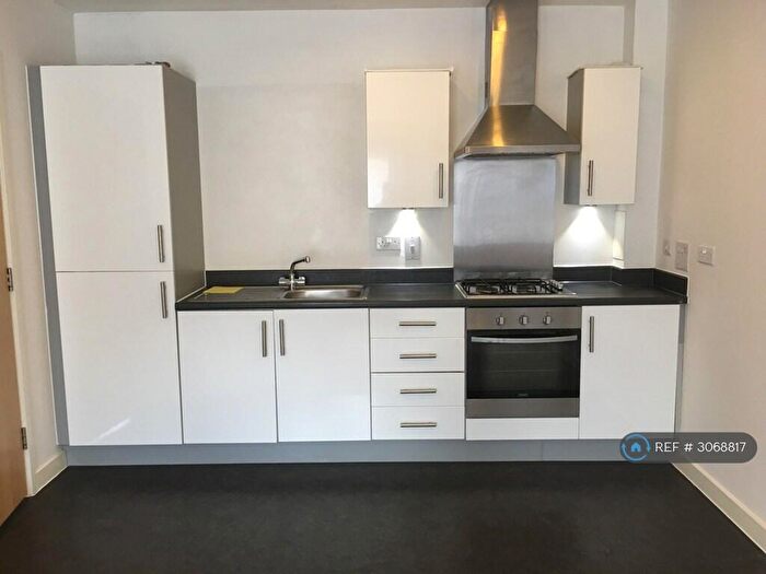 1 Bedroom Flat To Rent In Red Kite House, Tilehurst, Reading, RG30